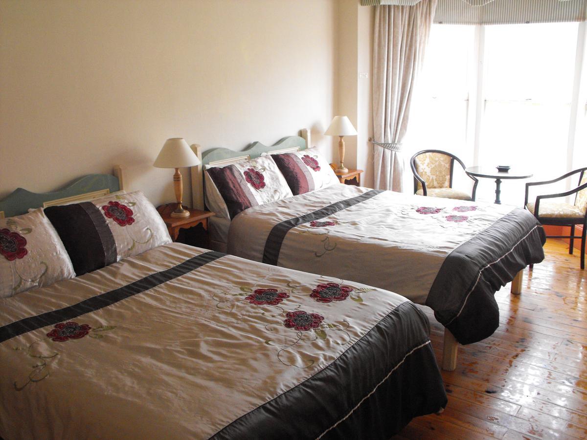 Myles Creek Hotel Килки Екстериор снимка